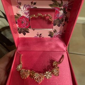 Betsy Johnson gold necklace